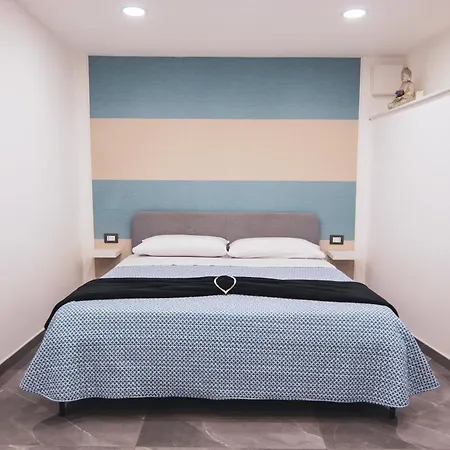 Centro Storico Luxury בית נופש נאפולי
